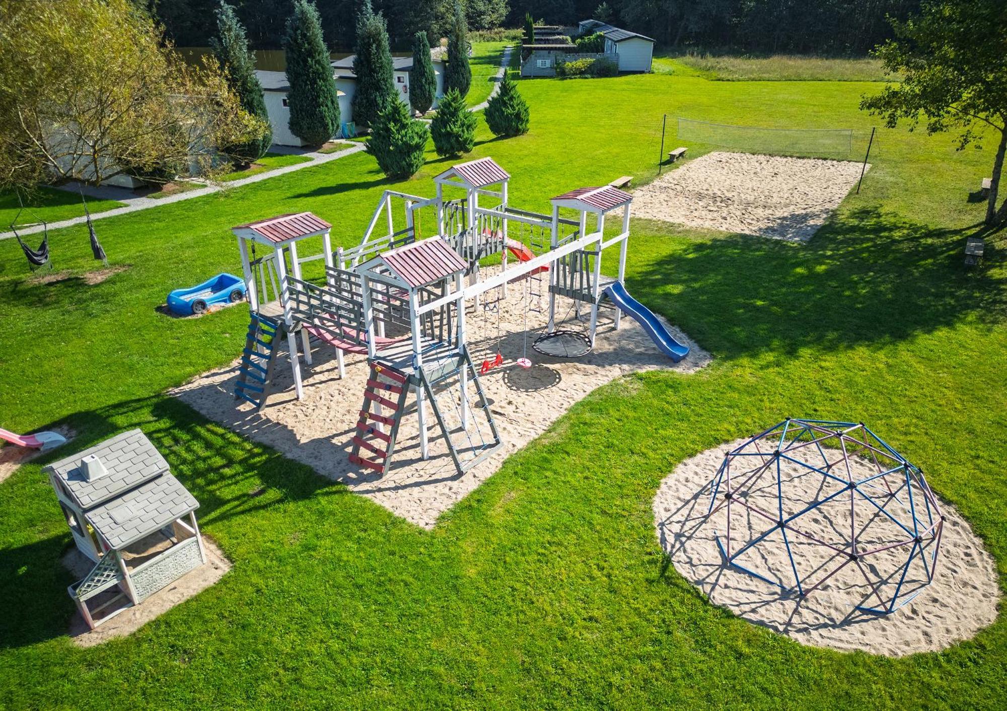 Domki Drewniane Na Splawiu Nad Morzem Ujście-Darłowskie Exterior foto