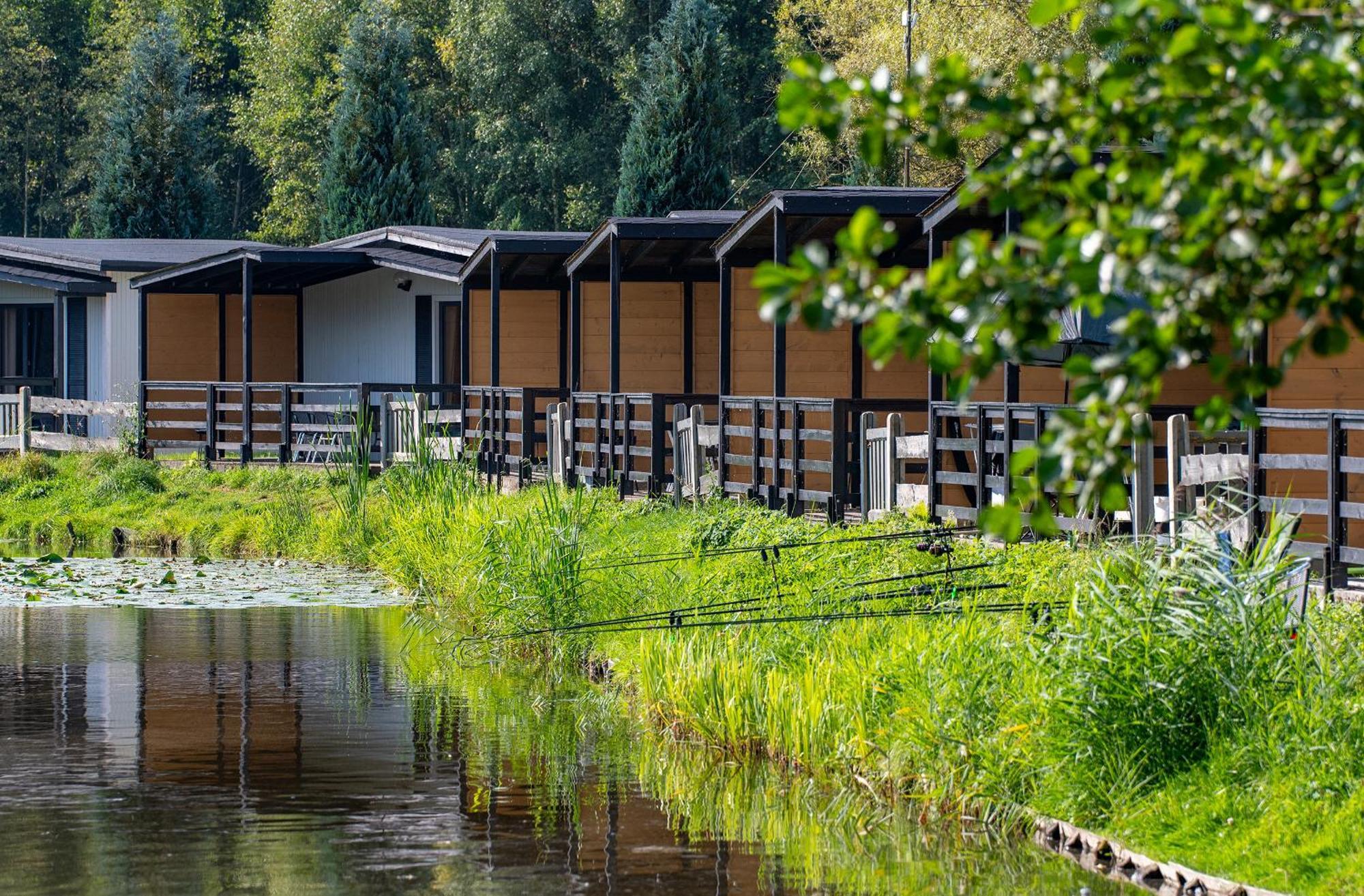 Domki Drewniane Na Splawiu Nad Morzem Ujście-Darłowskie Exterior foto